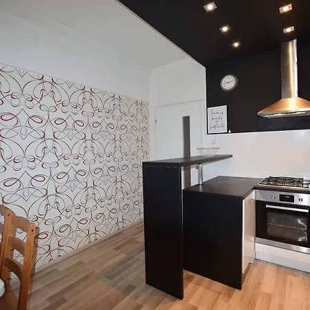 Apartament Porici *